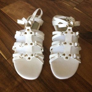 ✔️ Via Spiga Flat Leather Ankle Buckle Sandal Size 9